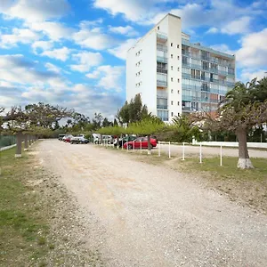 Edificio La Masia Apartment